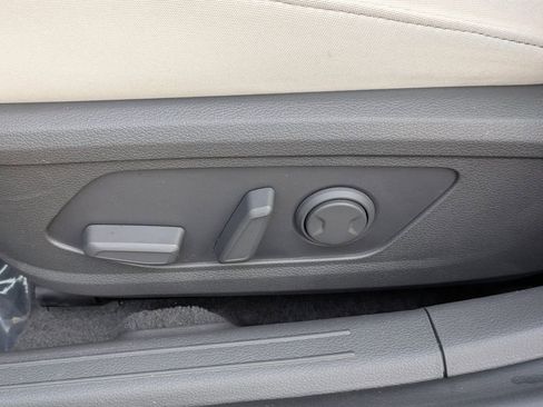 Certified 2025 Hyundai Sonata SEL image 18