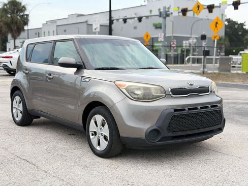 Used 2016 Kia Soul FWD image 7