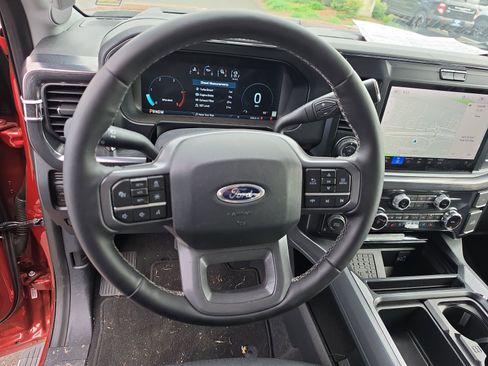 Used 2025 Ford F350 Lariat w/ Lariat Ultimate Package AWD/4WD image 12