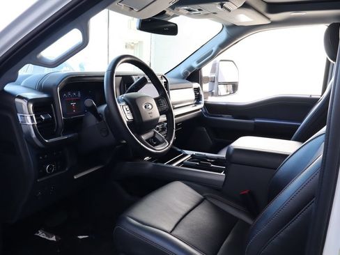 Used 2024 Ford F350 Lariat w/ Lariat Ultimate Package AWD/4WD image 17