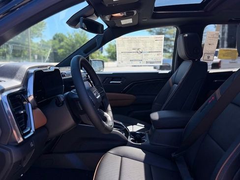 New 2026 GMC Canyon AT4 w/ Technology Plus Package AWD/4WD image 16