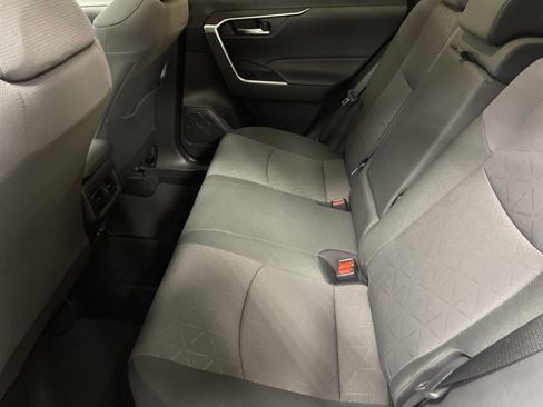 Used 2025 Toyota RAV4 XLE w/ Convenience Package image 32