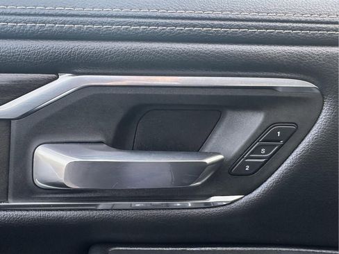 Used 2025 RAM 1500 Laramie image 17