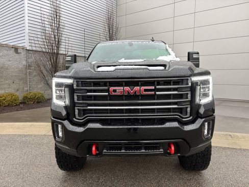 Used 2022 GMC Sierra 3500 AT4 image 2