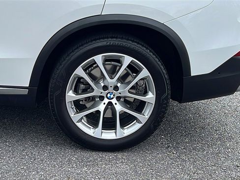 Used 2022 BMW X5 sDrive40i w/ Premium Package image 9