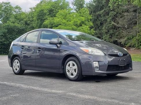 Used 2011 Toyota Prius Two FWD image 1
