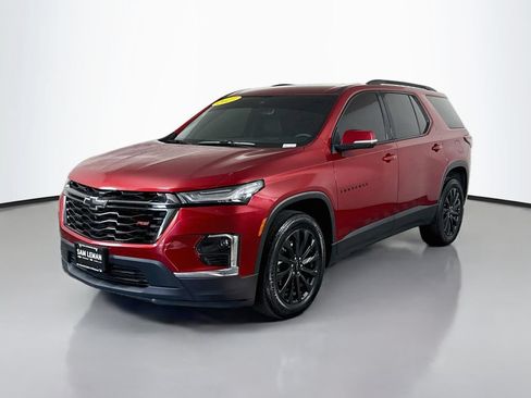 Used 2023 Chevrolet Traverse RS FWD image 3