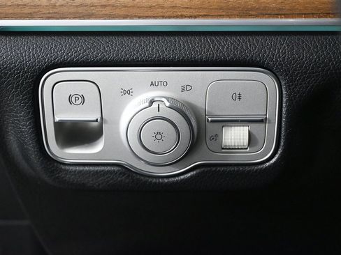 Used 2025 Mercedes-Benz GLE 450 GLE 450 image 9