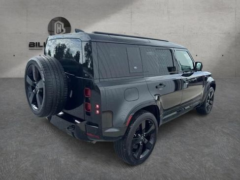 Used 2024 Land Rover Defender 110 X-Dynamic SE AWD/4WD image 3