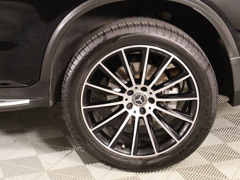 Used 2019 Mercedes-Benz GLC 300 4MATIC Coupe image 19