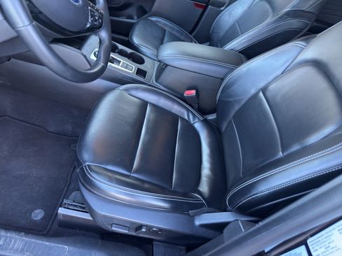 Used 2024 Ford Escape Platinum image 10