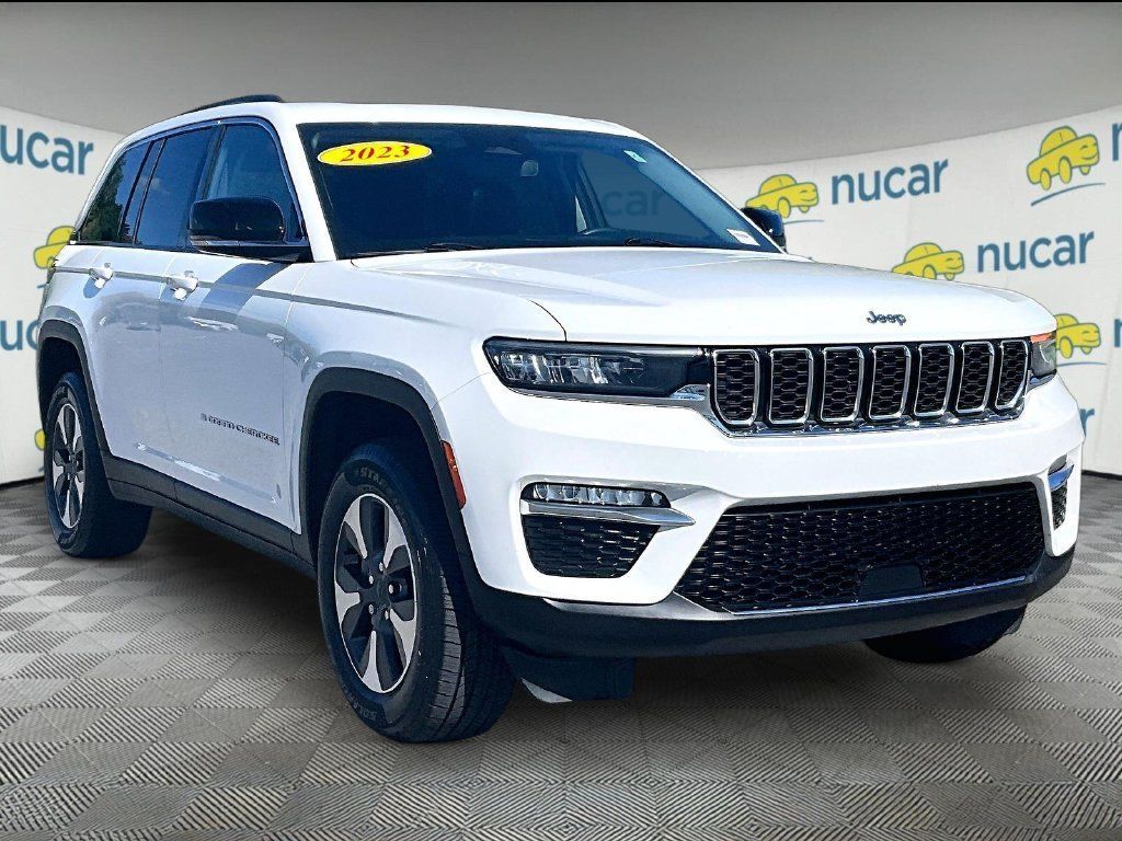 Used 2023 Jeep Grand Cherokee 4WD 4xe image 1