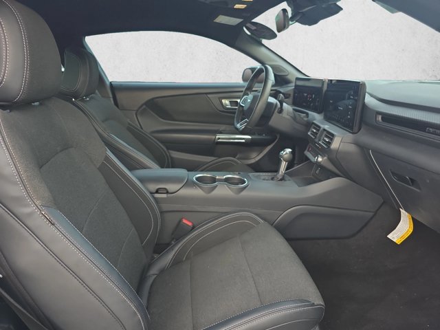 Used 2024 Ford Mustang Coupe RWD image 19