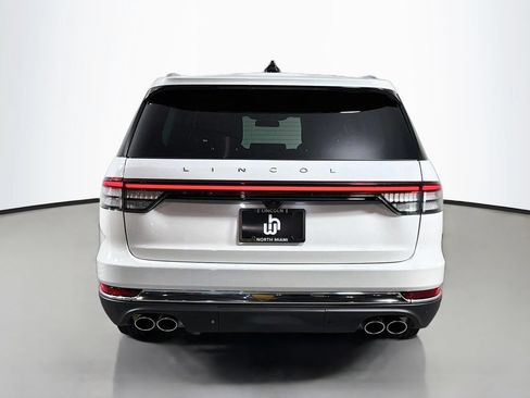 Used 2026 Lincoln Aviator 2WD image 6