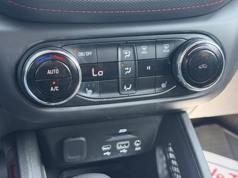 Used 2021 Chevrolet TrailBlazer RS w/ Technology Package AWD/4WD image 17
