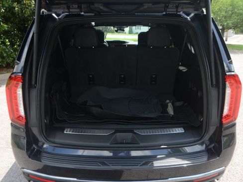 Used 2024 GMC Yukon XL Denali Ultimate AWD/4WD image 23
