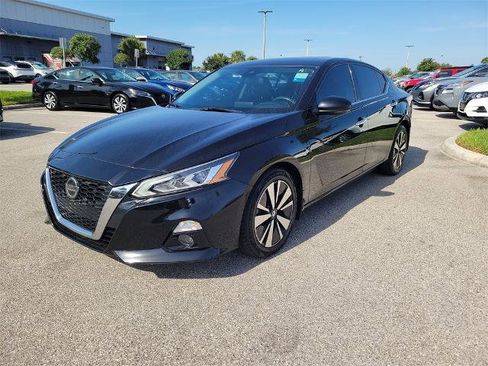 Certified 2022 Nissan Altima 2.5 SL image 10