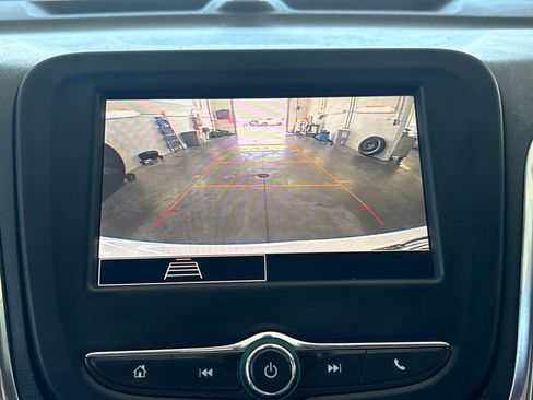 Used 2022 Chevrolet Equinox LS w/ LS Convenience Package AWD/4WD image 27