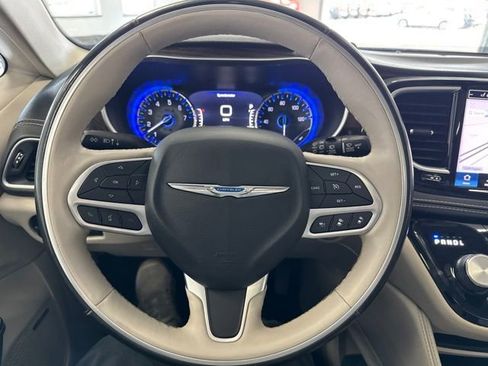 Used 2021 Chrysler Pacifica Limited w/ Premium & Safety Sphere Group AWD/4WD image 33