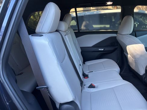 Used 2024 Lexus TX 350 FWD image 9