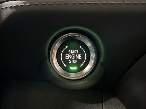 New 2026 Chevrolet Suburban LT image 17