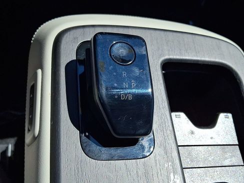 Certified 2024 Nissan Ariya AWD image 16