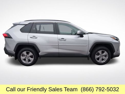 Used 2024 Toyota RAV4 XLE AWD/4WD image 6