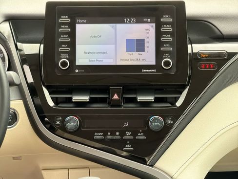 Used 2022 Toyota Camry LE w/ Cold Weather Package image 29