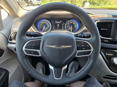 Used 2023 Chrysler Voyager LX FWD image 26
