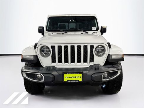 Used 2020 Jeep Gladiator Overland image 2