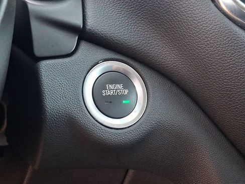 Used 2024 Chevrolet Equinox LT AWD/4WD image 21