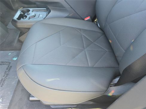 Used 2023 BMW iX xDrive50 w/ Premium Package image 14