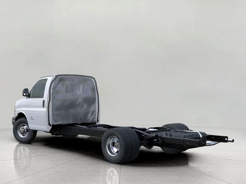 New 2025 Chevrolet Express 3500 w/ Power Convenience Package RWD image 10