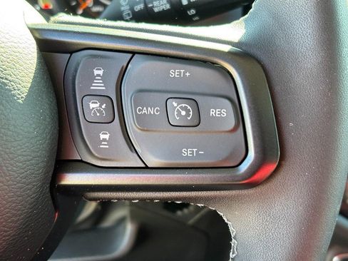 Used 2025 Jeep Wrangler Unlimited Rubicon w/ Convenience Group image 20