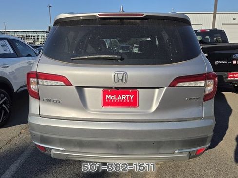 Used 2020 Honda Pilot Touring image 3