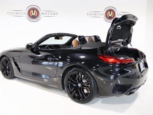 Used 2024 BMW Z4 M40i w/ Premium Package image 33