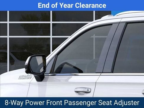 New 2025 Chevrolet Suburban High Country image 13