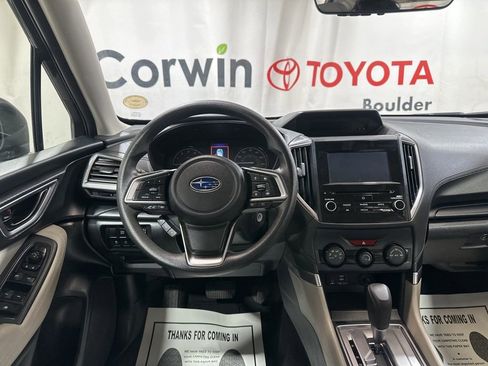 Used 2023 Subaru Forester Base image 20