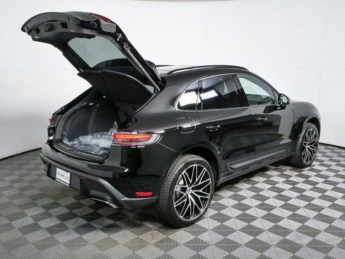 New 2026 Porsche Macan image 29
