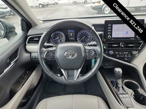 Used 2023 Toyota Camry SE image 18