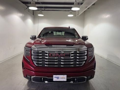 Used 2024 GMC Sierra 1500 Denali w/ Denali Reserve Package image 3