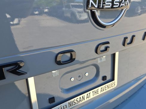 New 2026 Nissan Rogue SV FWD image 32