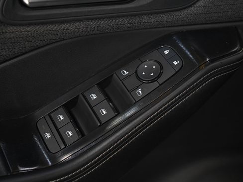 Used 2023 Nissan Rogue SV AWD/4WD image 22