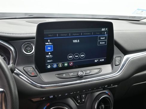 Used 2025 Chevrolet Blazer LT AWD/4WD image 13
