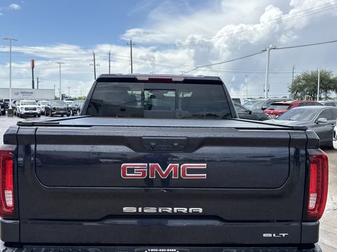 Used 2025 GMC Sierra 1500 SLT w/ SLT Premium Plus Package AWD/4WD image 11