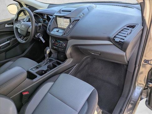 Used 2018 Ford Escape SE w/ Ford Safe & Smart Package image 24