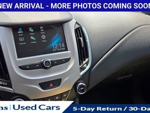 Used 2018 Chevrolet Cruze LS w/ LS Fleet Convenience Package image 14