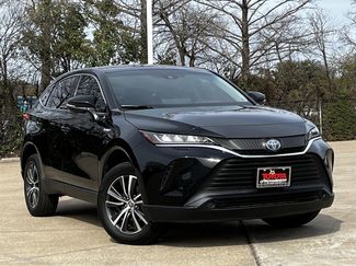 Used 2021 Toyota Venza LE video 1