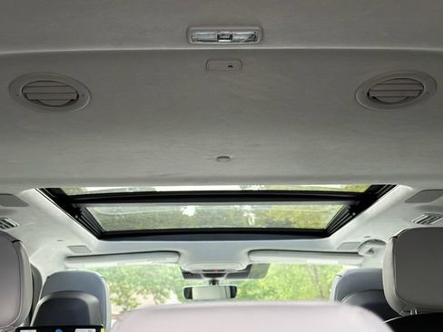 New 2027 Lincoln Navigator L Black Label AWD/4WD image 24