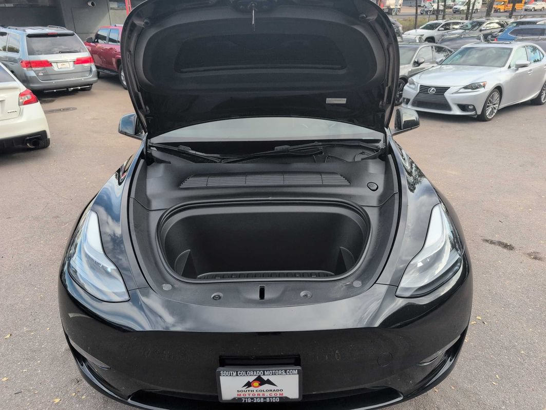 Used 2023 Tesla Model Y Performance AWD/4WD image 31